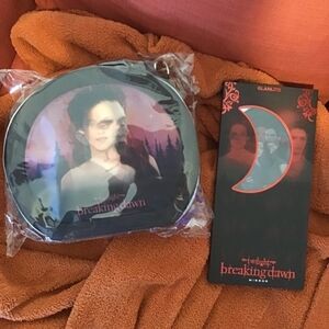 Twilight Breaking Dawn Cosmetic Bag and Mirror Set